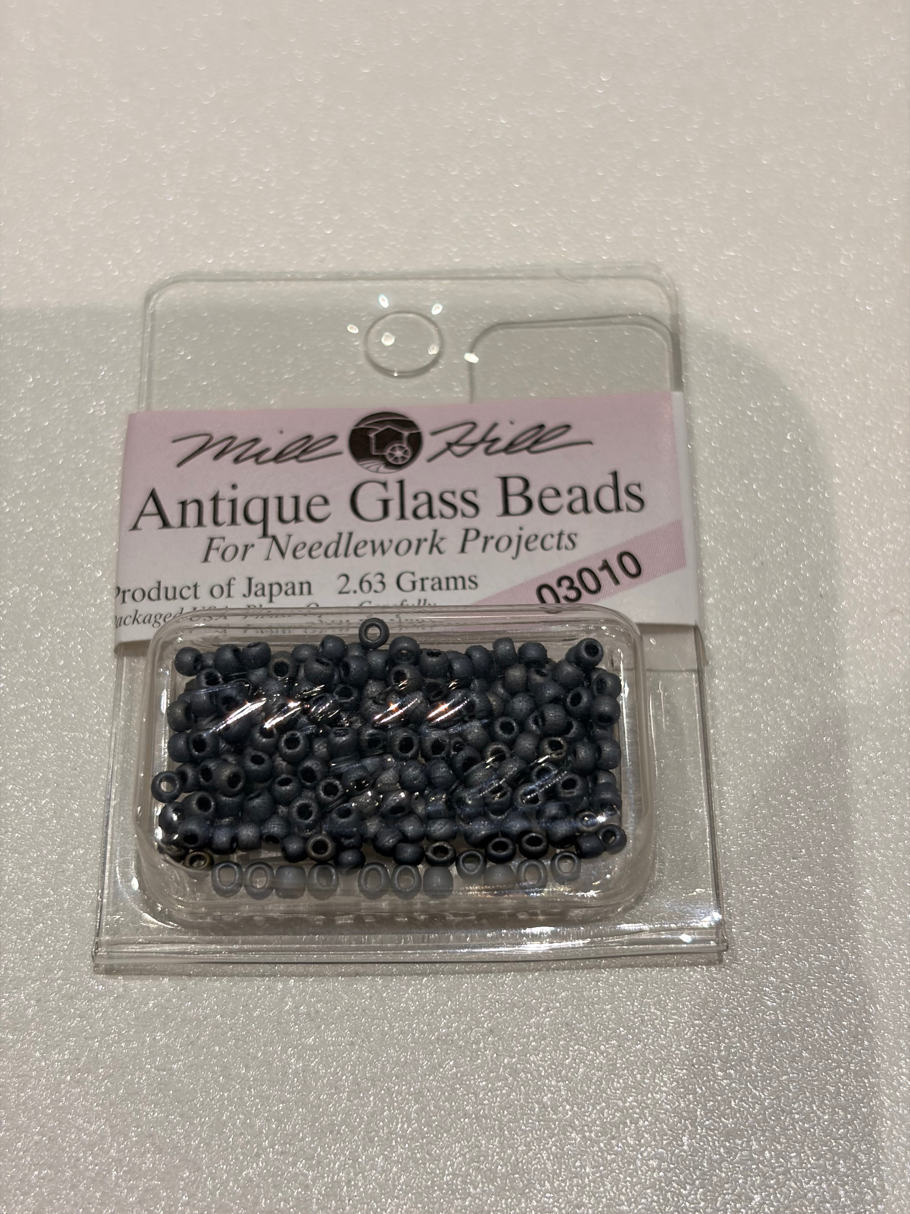 Mill Hill Antique Glass Beads Seed Round (11/0) 2.5mm 03010 Slate Blue 2.63 03010