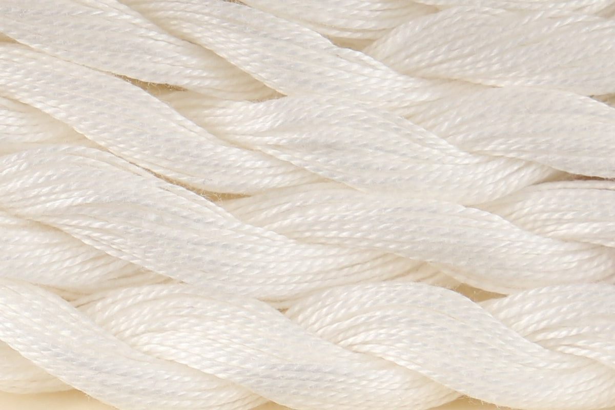 DMC Coton Perle Size 8 - Shade BLANC - 25m skein
