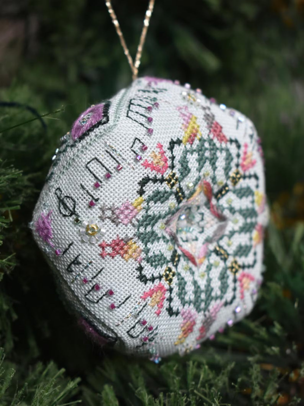 Mille Fleur VP-057-4 Day 4 Calling birds 12 days of Christmas